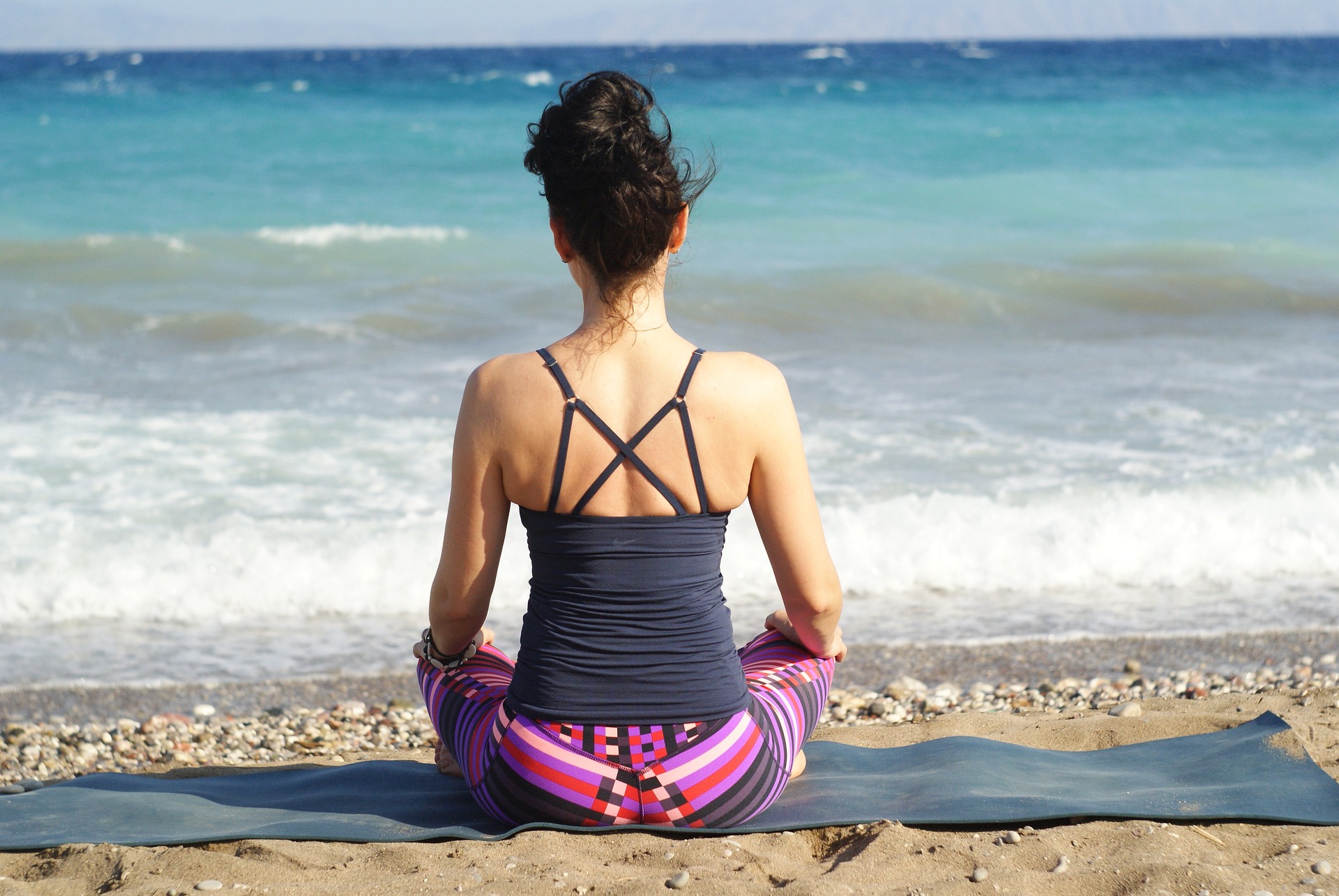 Yoga en las Mejores Playas de Barcelona